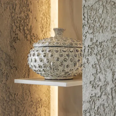 The Hide - Ridgestone