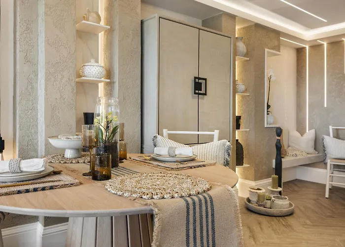 The Hide - Ridgestone * Penrith